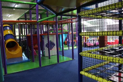 Nibylandia Łącko sala zabaw